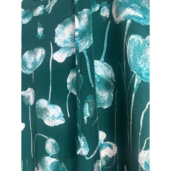 Alfani Green with White Floral Pattern V-neck Blouse with Tie Strings - Picture 4 of 6